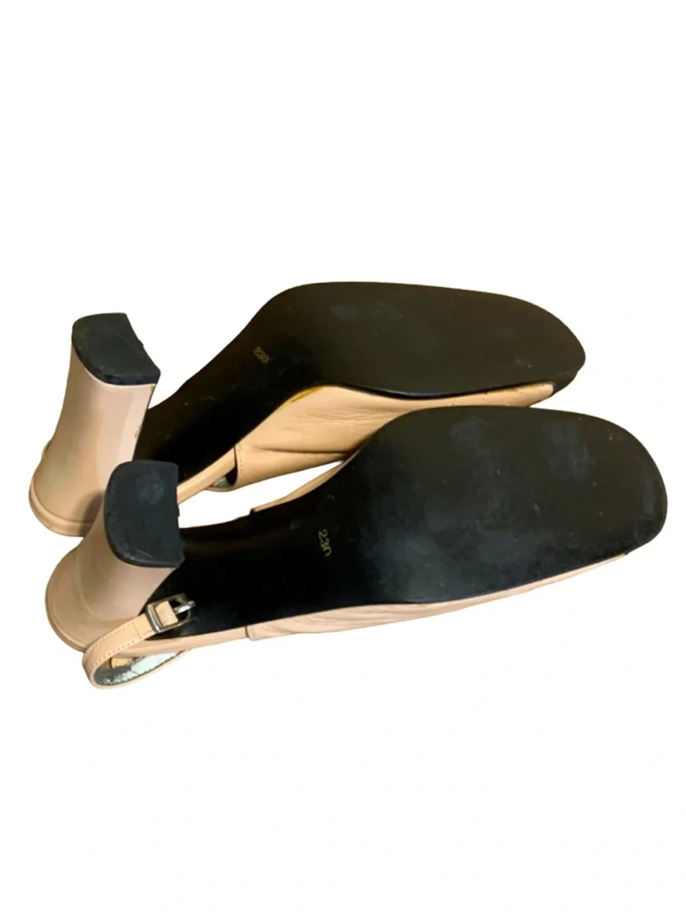 VINTAGE 1990'S LEE'S COLLECTION BLUSH & BLACK QUILTED LEATHER HEELS (6)
